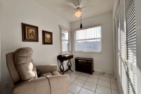 Condo in West Palm Beach, Florida, 2 bedrooms  № 1037951 - photo 24