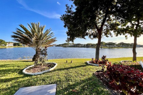 Condo in West Palm Beach, Florida, 2 bedrooms  № 1037951 - photo 6