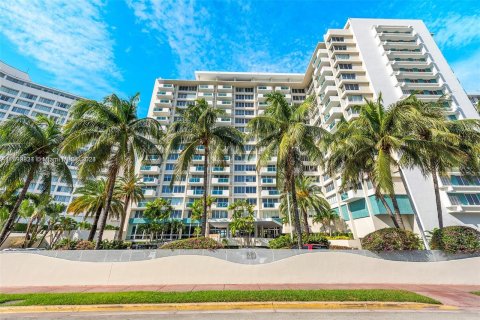 Condominio en venta en Miami Beach, Florida, 1 dormitorio, 77.76 m2 № 1240931 - foto 20