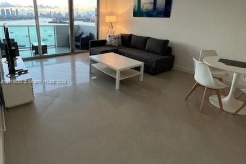 Condo in Miami Beach, Florida, 1 bedroom  № 1240931 - photo 3