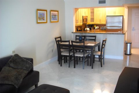 Condo in Fort Lauderdale, Florida, 1 bedroom  № 1208227 - photo 13