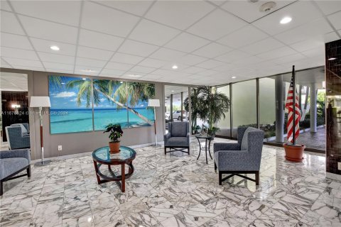 Condominio en venta en Hollywood, Florida, 1 dormitorio, 78.41 m2 № 1402890 - foto 27