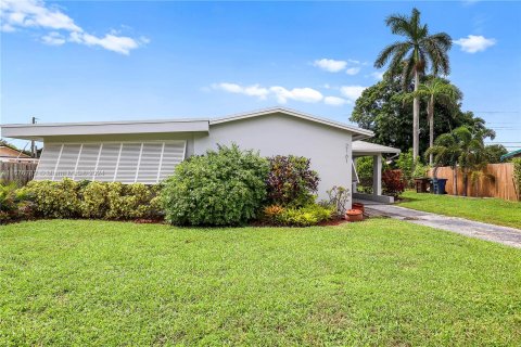 House in Fort Lauderdale, Florida 3 bedrooms, 117.52 sq.m. № 1402889 - photo 2