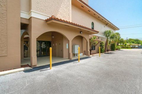 Propiedad comercial en venta en Pompano Beach, Florida № 1055129 - foto 14