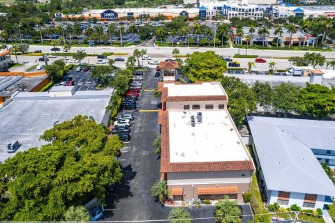 Propiedad comercial en venta en Pompano Beach, Florida № 1055129 - foto 1