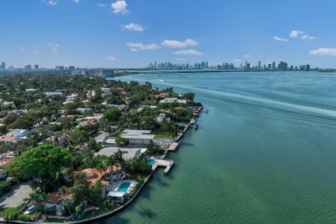 Villa ou maison à vendre à Miami Beach, Floride: 7 chambres, 812.06 m2 № 1035362 - photo 16