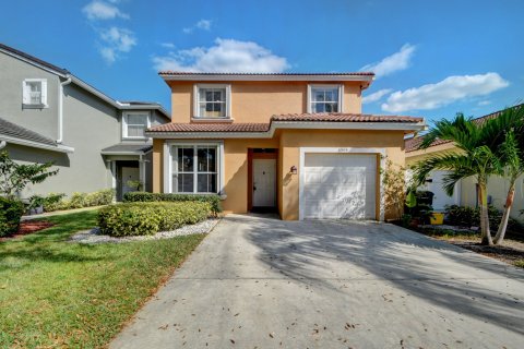 Casa en venta en Lake Worth, Florida, 3 dormitorios, 154.22 m2 № 1026670 - foto 1