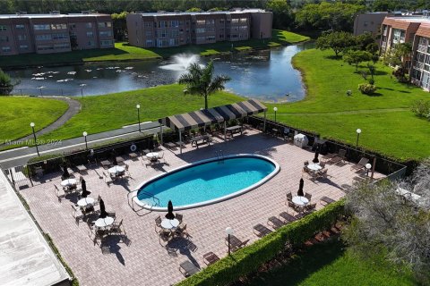 Copropriété à vendre à Sunrise, Floride: 1 chambre, 69.12 m2 № 1293645 - photo 18