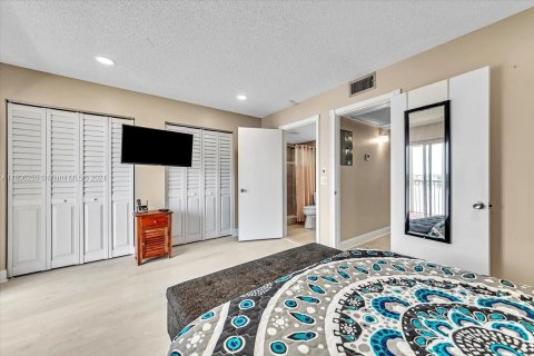 Condominio en venta en Pembroke Pines, Florida, 1 dormitorio, 65.22 m2 № 1227225 - foto 29