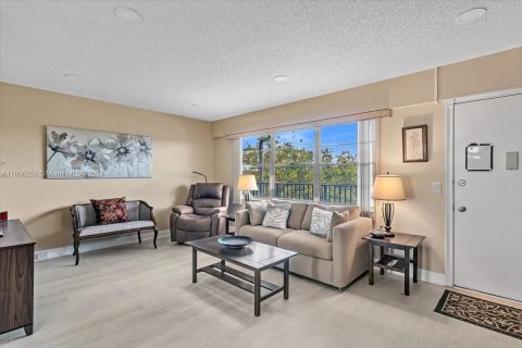Condominio en venta en Pembroke Pines, Florida, 1 dormitorio, 65.22 m2 № 1227225 - foto 8