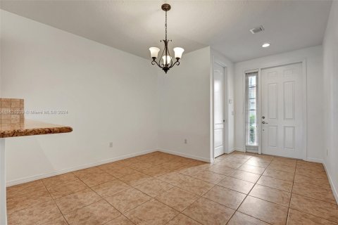 Touwnhouse à vendre à Davie, Floride: 3 chambres, 171.03 m2 № 1241976 - photo 6