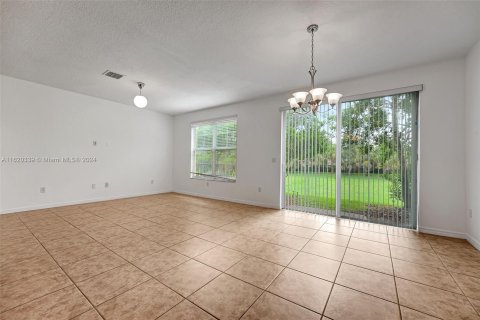 Townhouse in Davie, Florida 3 bedrooms, 171.03 sq.m. № 1241976 - photo 20