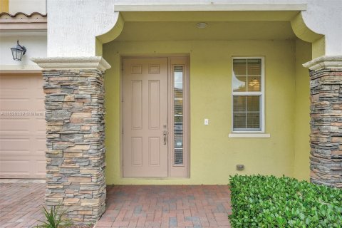 Townhouse in Davie, Florida 3 bedrooms, 171.03 sq.m. № 1241976 - photo 4