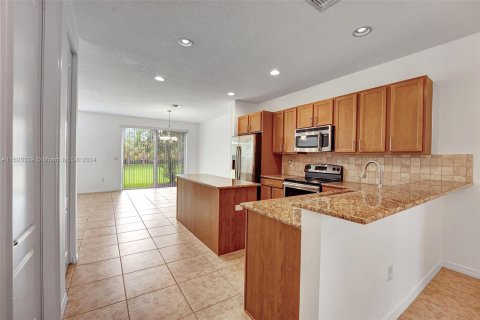 Adosado en venta en Davie, Florida, 3 dormitorios, 171.03 m2 № 1241976 - foto 10