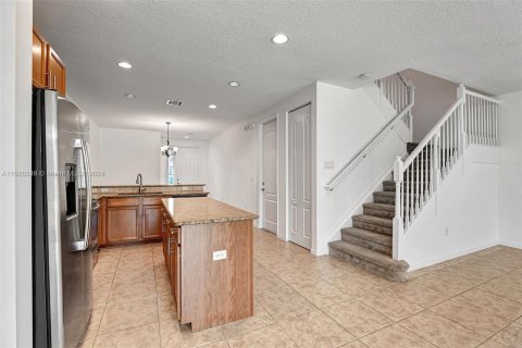 Adosado en venta en Davie, Florida, 3 dormitorios, 171.03 m2 № 1241976 - foto 12