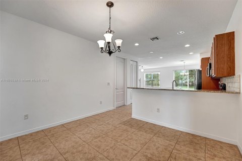 Touwnhouse à vendre à Davie, Floride: 3 chambres, 171.03 m2 № 1241976 - photo 8