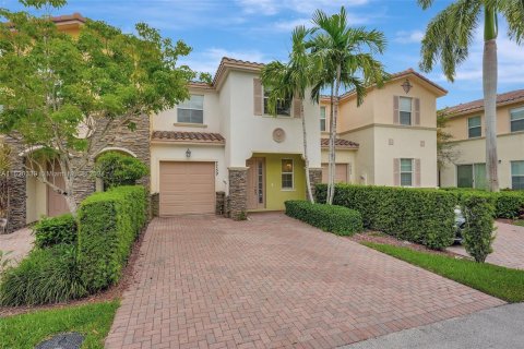 Touwnhouse à vendre à Davie, Floride: 3 chambres, 171.03 m2 № 1241976 - photo 3