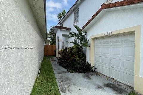 Casa en venta en Miami, Florida, 5 dormitorios, 186.55 m2 № 1397755 - foto 24