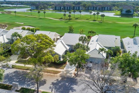 Villa ou maison à vendre à West Palm Beach, Floride: 3 chambres, 183.39 m2 № 1047686 - photo 4