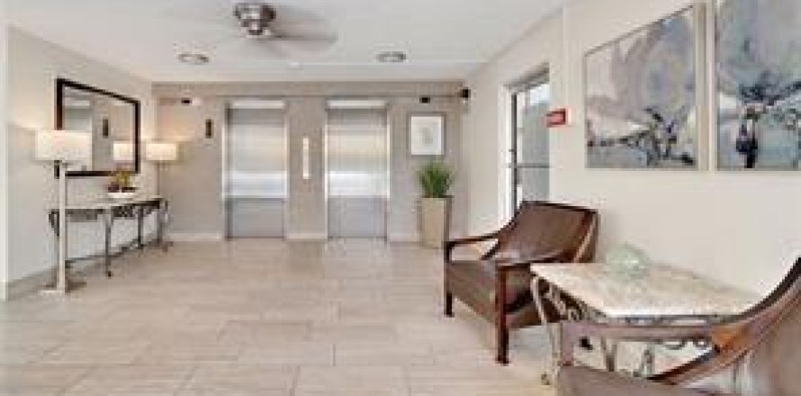 Condominio en Fort Lauderdale, Florida, 2 dormitorios  № 1040562