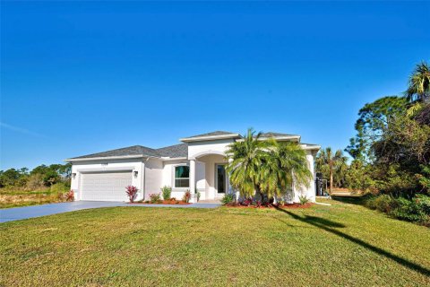 Villa ou maison à vendre à North Port, Floride: 3 chambres, 157.47 m2 № 1041765 - photo 2