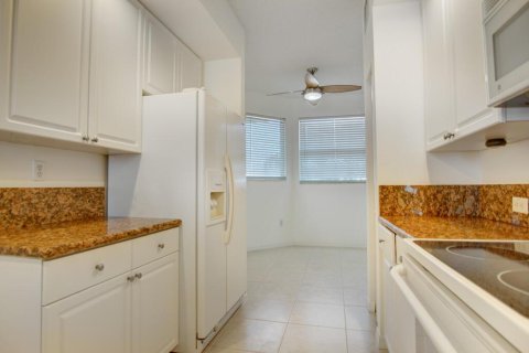 Condo in Boca Raton, Florida, 2 bedrooms  № 1038024 - photo 11