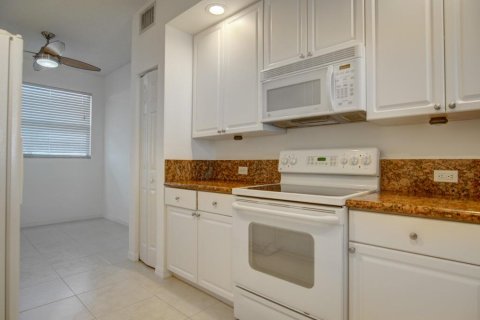 Copropriété à vendre à Boca Raton, Floride: 2 chambres, 103.77 m2 № 1038024 - photo 10