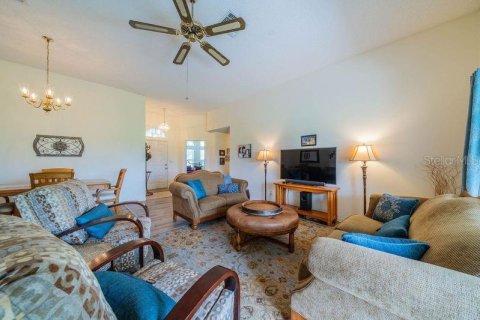 Condo in Sun City Center, Florida, 3 bedrooms  № 1344559 - photo 11