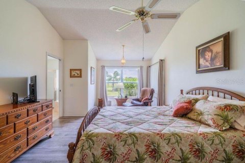 Condo in Sun City Center, Florida, 3 bedrooms  № 1344559 - photo 17