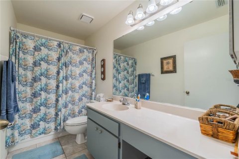 Condo in Sun City Center, Florida, 3 bedrooms  № 1344559 - photo 25