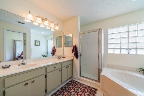 Condo in Sun City Center, Florida, 3 bedrooms  № 1344559 - photo 21