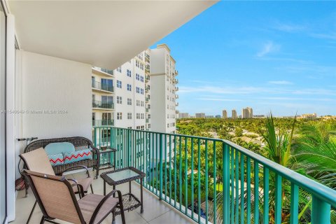 Condominio en venta en Aventura, Florida, 2 dormitorios, 121.89 m2 № 1033286 - foto 12