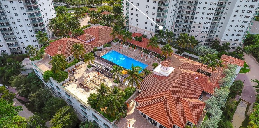 Condo in Aventura, Florida, 2 bedrooms  № 1033286