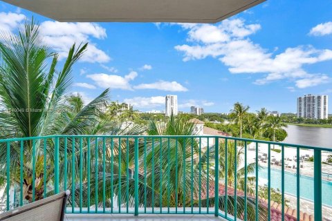 Condo in Aventura, Florida, 2 bedrooms  № 1033286 - photo 28