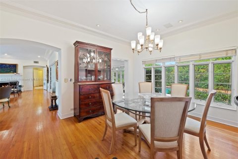 Casa en venta en Coral Gables, Florida, 5 dormitorios, 479.93 m2 № 1184540 - foto 9