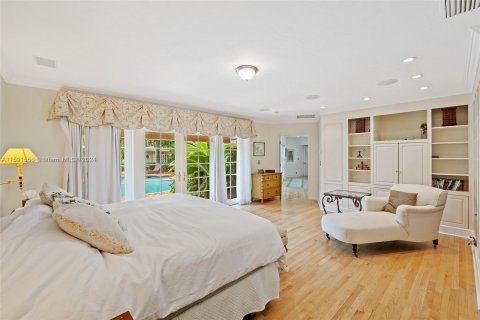 Casa en venta en Coral Gables, Florida, 5 dormitorios, 479.93 m2 № 1184540 - foto 19