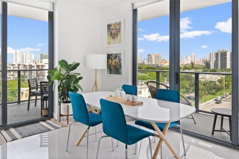 Condo in Aventura, Florida, 2 bedrooms  № 1076570 - photo 5