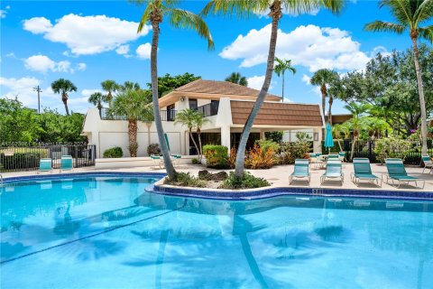 Copropriété à vendre à Pinecrest, Floride: 2 chambres, 73.58 m2 № 1270676 - photo 21