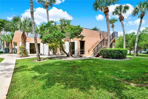 Copropriété à vendre à Pinecrest, Floride: 2 chambres, 73.58 m2 № 1270676 - photo 14