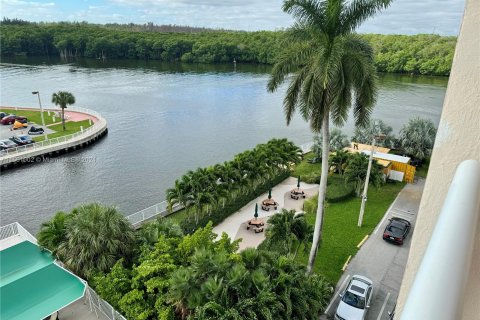 Copropriété à vendre à Sunny Isles Beach, Floride: 1 chambre, 65.5 m2 № 1098169 - photo 7