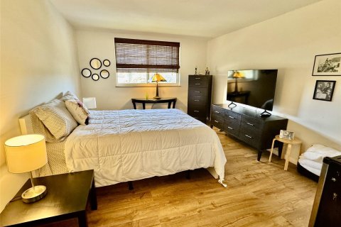 Condominio en venta en Lauderdale Lakes, Florida, 1 dormitorio, 71.35 m2 № 1098682 - foto 12