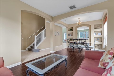 Villa ou maison à vendre à Kissimmee, Floride: 6 chambres, 221.48 m2 № 1307986 - photo 5