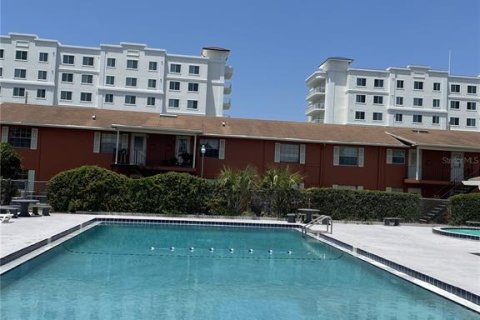 Condo in Orlando, Florida, 2 bedrooms  № 1307987 - photo 15