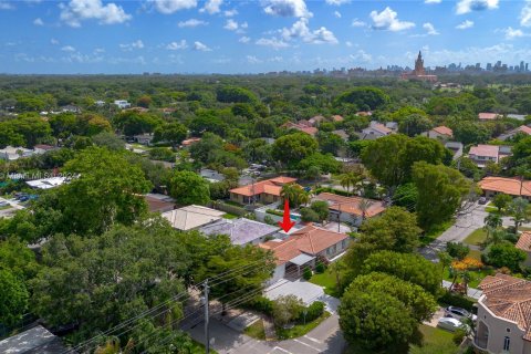 Casa en venta en Miami, Florida, 3 dormitorios, 234.95 m2 № 1384367 - foto 2