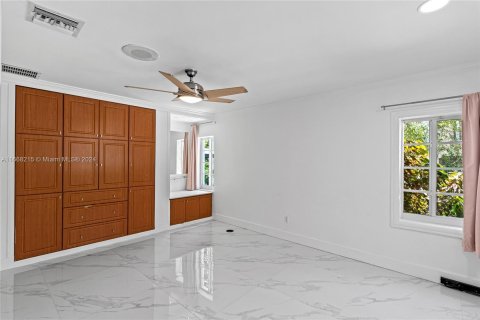 Villa ou maison à vendre à Miami, Floride: 3 chambres, 234.95 m2 № 1384367 - photo 16