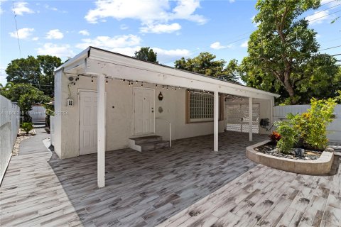 Casa en venta en Miami, Florida, 3 dormitorios, 234.95 m2 № 1384367 - foto 25