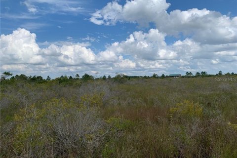 Terreno en venta en Punta Gorda, Florida № 1029490 - foto 1