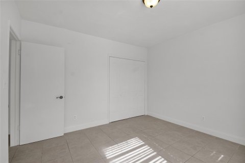 Appartement à louer à Hollywood, Floride: 1 chambre № 1029397 - photo 11