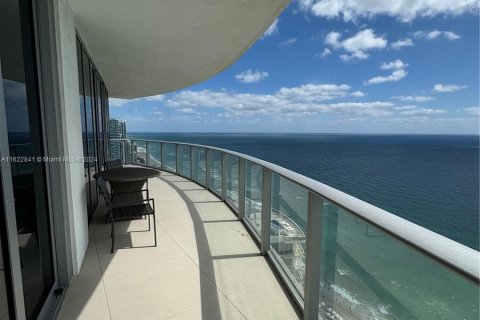 Copropriété à vendre à Hollywood, Floride: 2 chambres, 106.37 m2 № 1291079 - photo 21