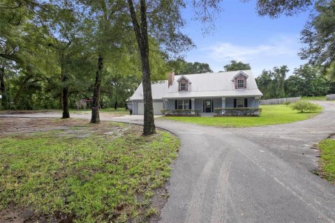 House in DeLand, Florida 4 bedrooms, 232.26 sq.m. № 1307287 - photo 3